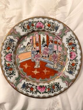 Decorative Vintage Rose Medallion Porcelain 10in Plate